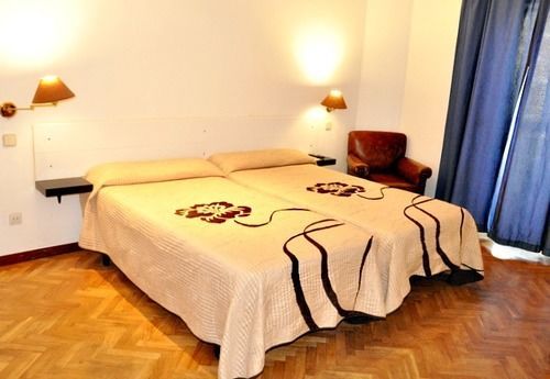 Hostal Santa Barbara Сория Экстерьер фото